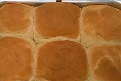 Pãozinho de colher para servir no café da manhã ou da tarde