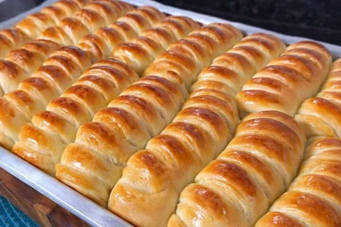 Pãozinho de creme de leite com a massa mais fácil e fofinha 