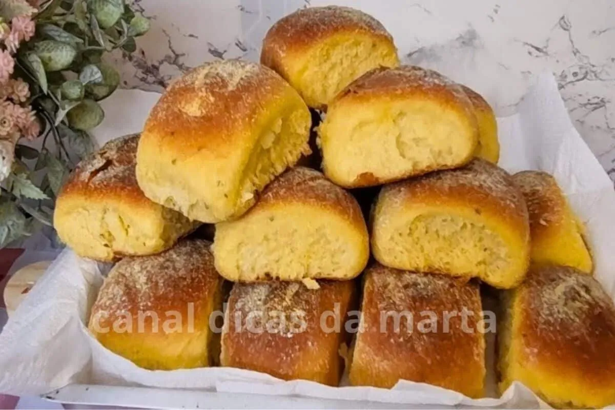 Pãozinho de fubá com erva doce fofinho e com um gostinho esp