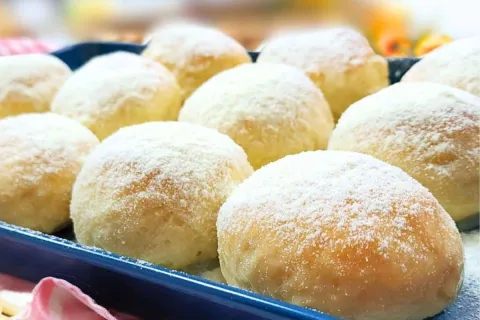 Pãozinho de leite em pó bem fofinho que desmancha na boca e 