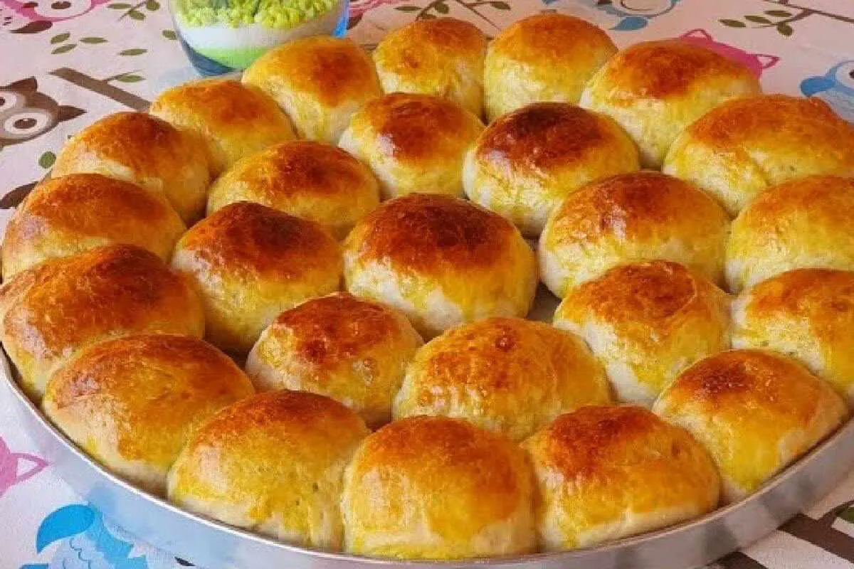 Pãozinho de mandioca muito gostoso para comer quentinho na h