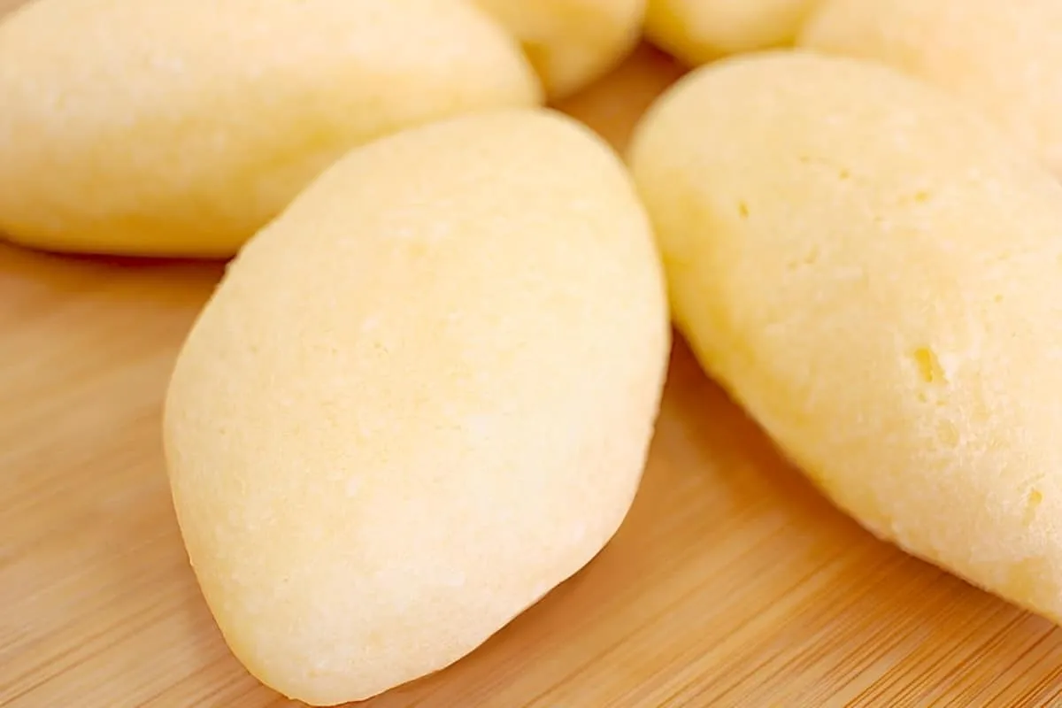 Pãozinho de tapioca fácil e delicioso para substituir o pão