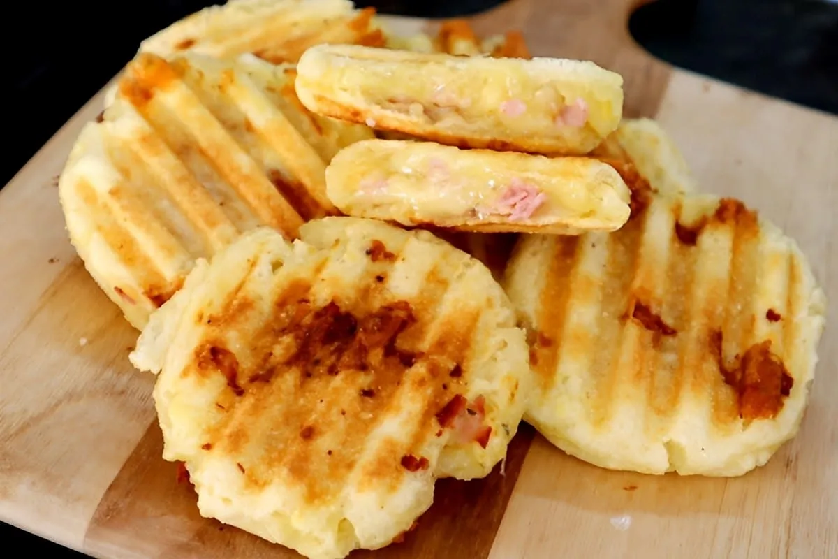 Pãozinho de tapioca recheado um lanche bem levinho que sua f