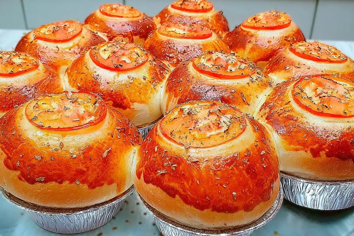 Pãozinho recheado fácil e econômico para servir no lanche ou