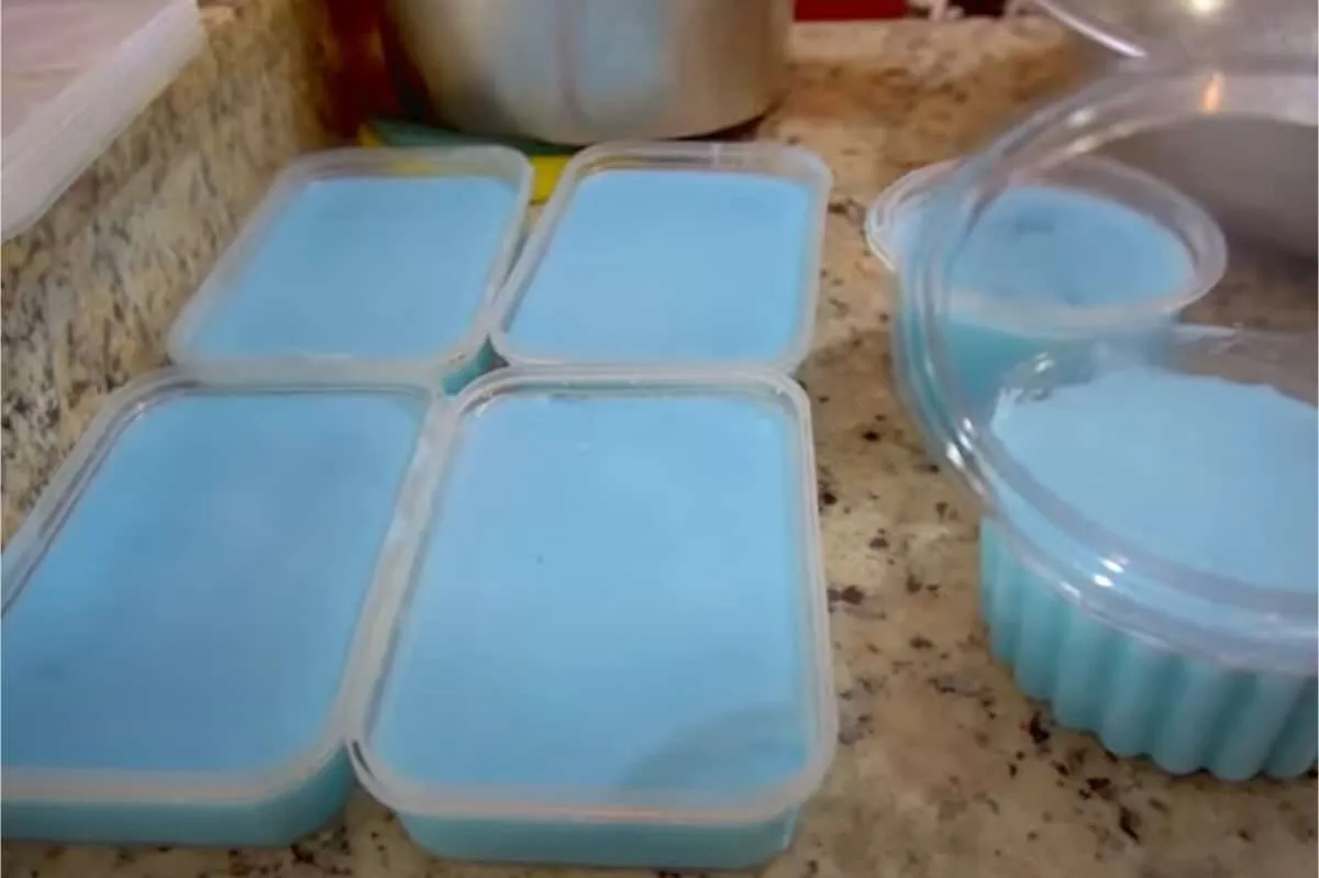 Pasta de brilho caseira que deixa tudo brilhando na sua cozi