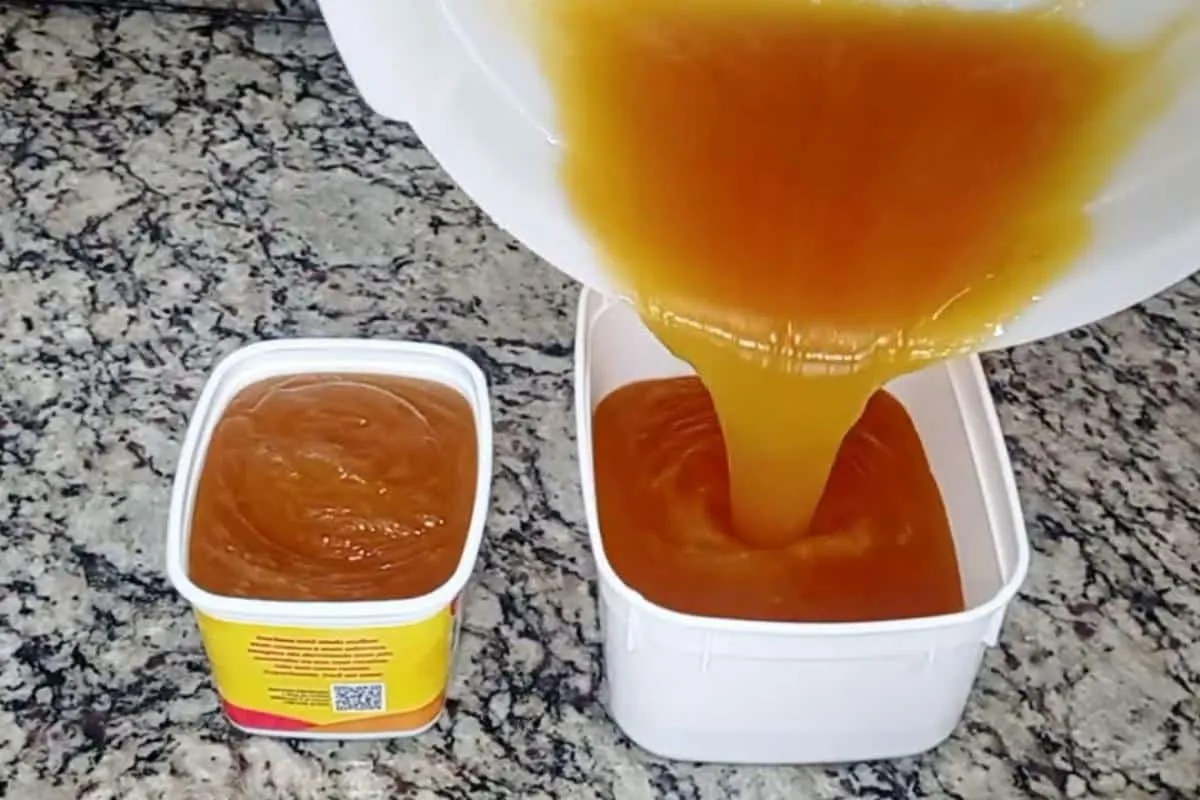 Pasta de brilho caseira que desengordura e deixa tudo brilha
