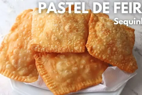 Pastel de feira sequinho e crocante, com uma massa maravilho
