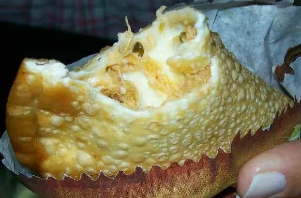 Pastel de Frango com Catupiry
