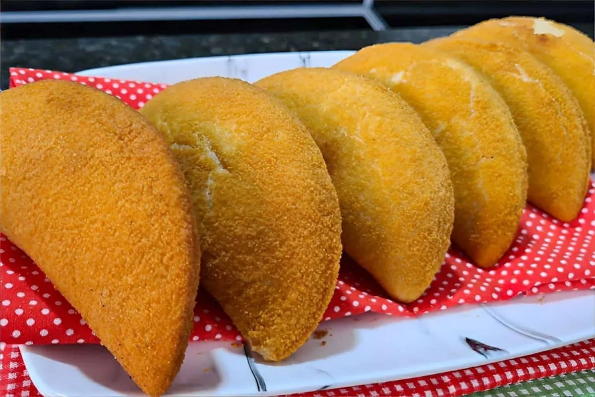 Pastelão português um salgado delicioso e fácil de preparar