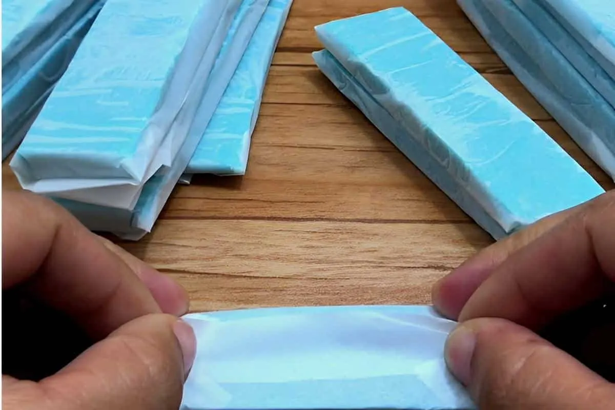 Pastilha sanitária com 2 ingredientes que rende muito