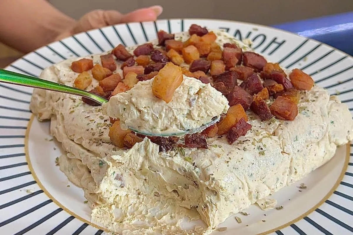 Patê de bacon com cebola caramelizada: muito saboroso e supe