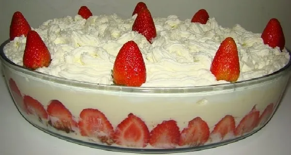 Pavê de Bis com Morango