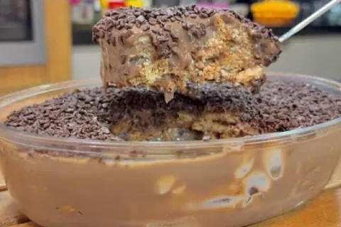 Pavê de chocolate super fácil e gostoso: aquela sobremesa cl
