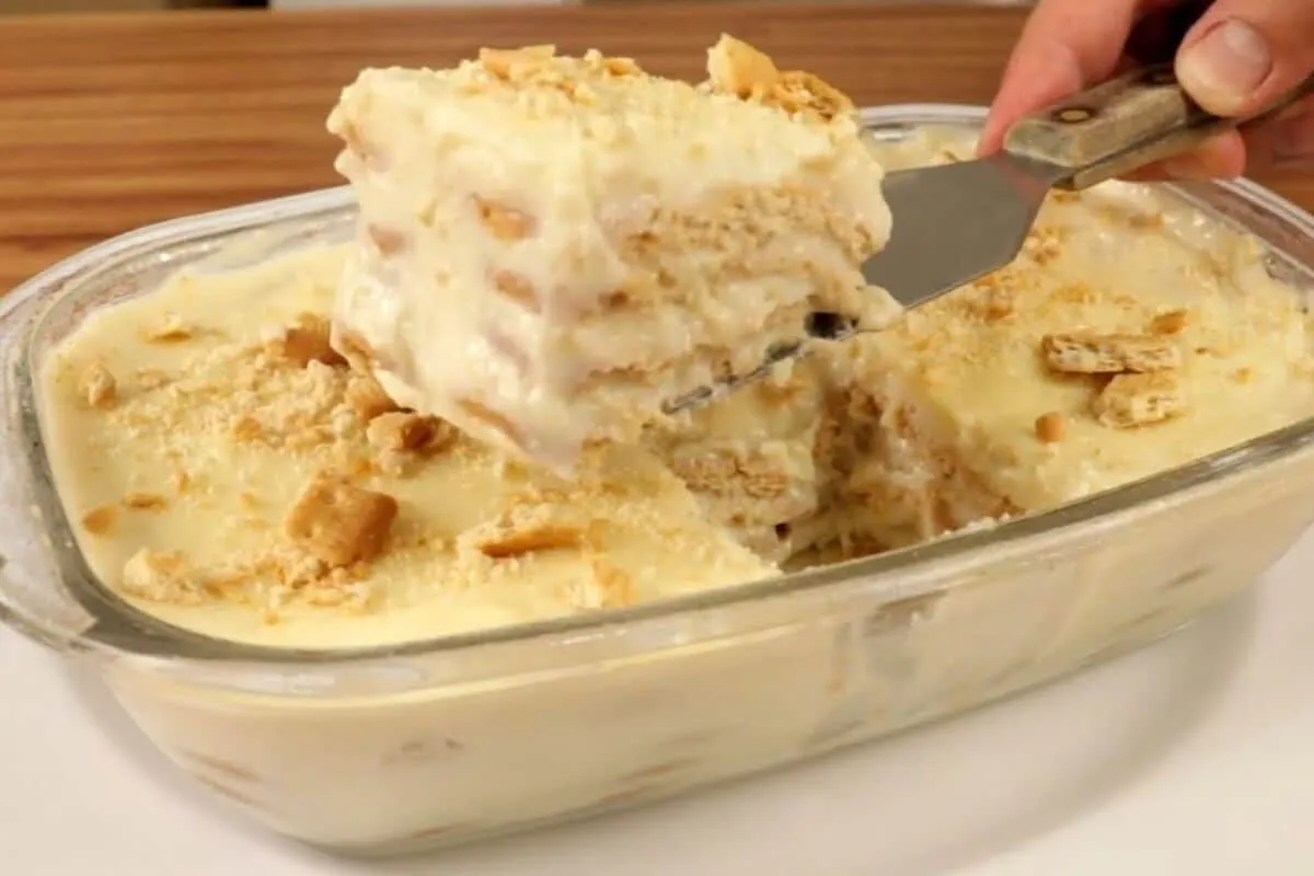 Pavê de creme simples da mamãe com 4 camadas e sabor que con