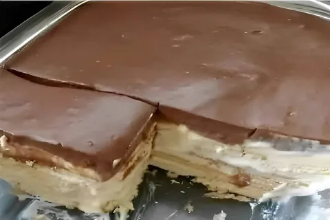 Pavê simples com chocolate uma sobremesa bem simples de prep