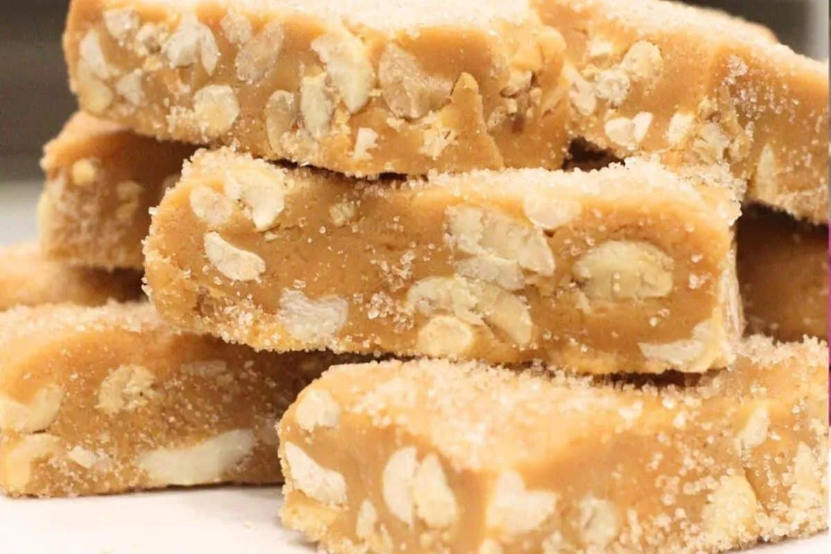 Pé de moça macio e delicioso: o melhor doce de amendoim que