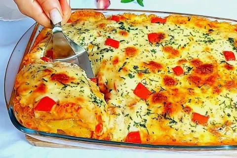 Peixe ao forno com batatas e um tempero especial que deixa a