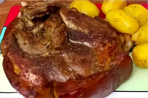 Pernil assado receita rápida e prática para economizar gás e