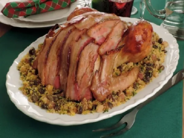 Peru Recheado com Farofa