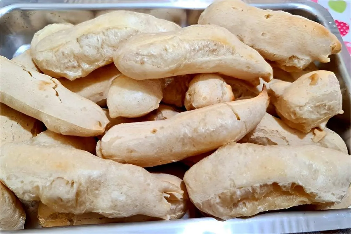 Peta caseira: um biscoito de polvilho assado bem crocante fe