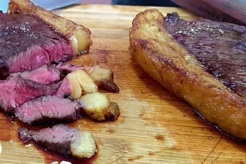 Picanha na grelha com o tempero certo uma delícia para o seu