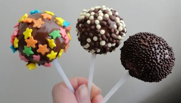 Pirulito de Leite Ninho com Chocolate
