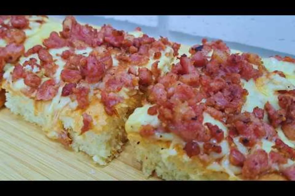 Pizza de linguiça com massa mole de liquidificador para você