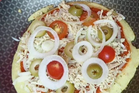 Pizza fit de frigideira: a solução caseira, leve e saborosa,