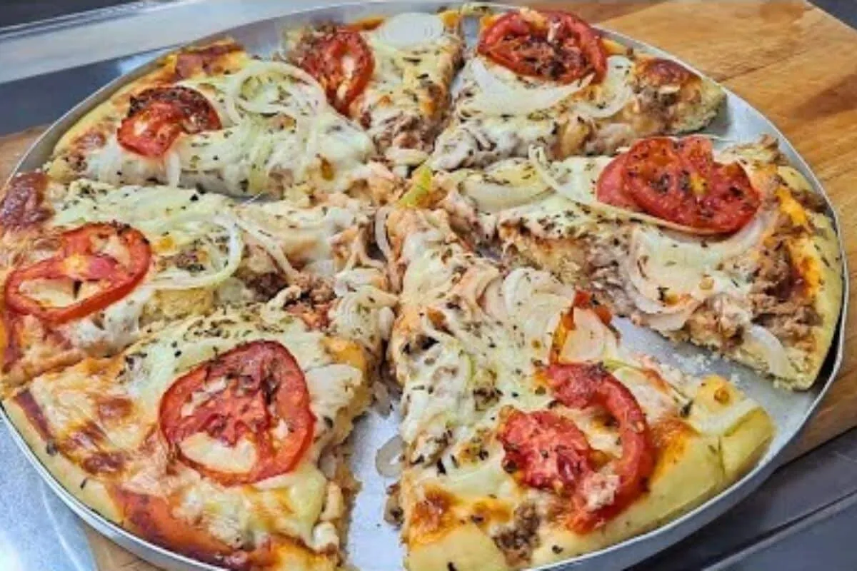 Pizza sem sovar: a receita mais fácil do mundo, pronta em mi