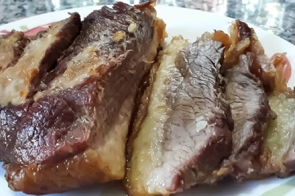 Ponta de peito no forno uma carne muito suculenta e delicios