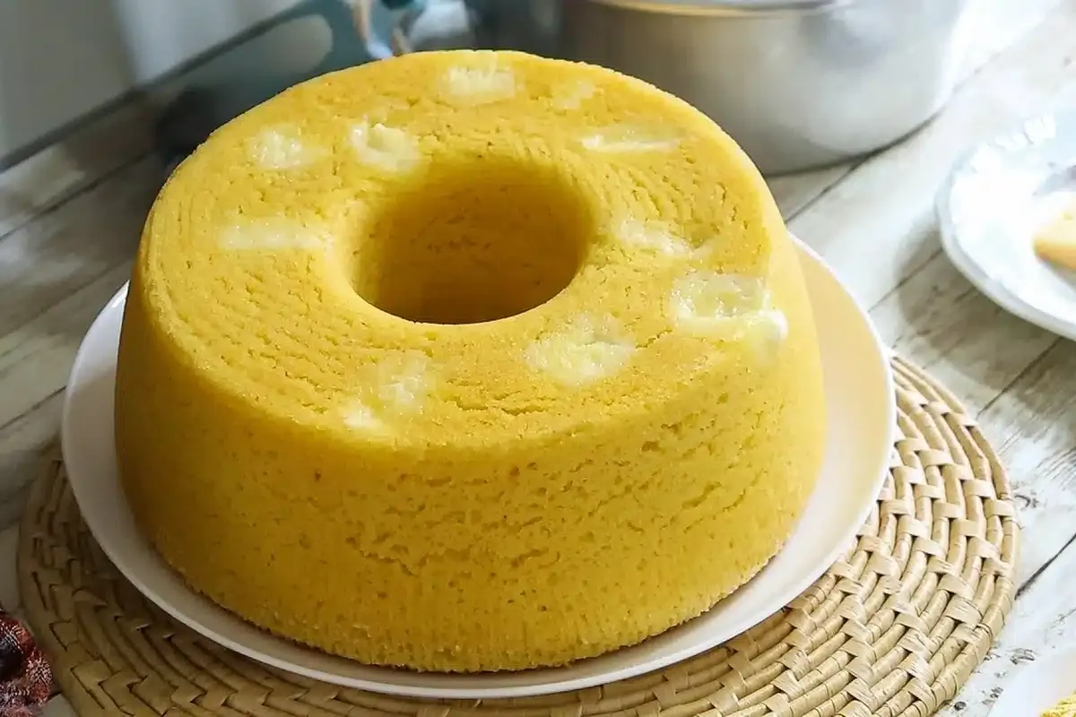 Prepare o cafezinho para esperar esse bolo de milho cremoso