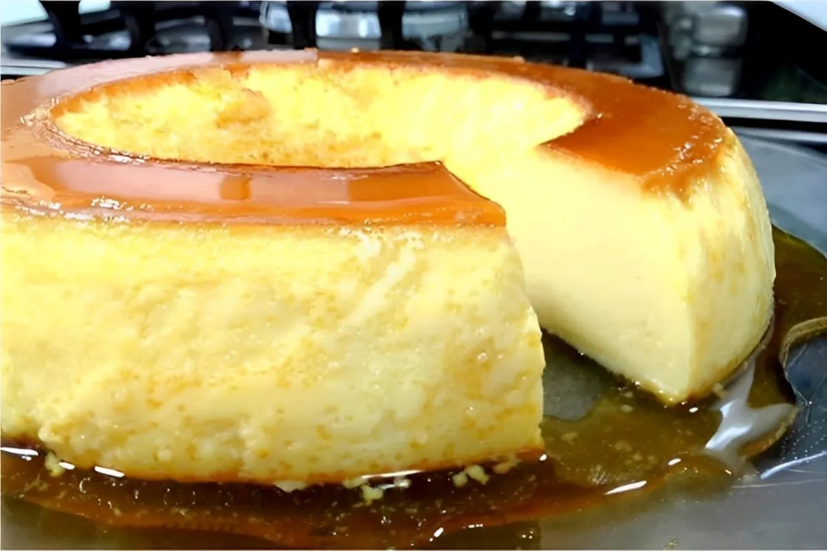 Pudim de 10 minutos é só bater os ingredientes no liquidific