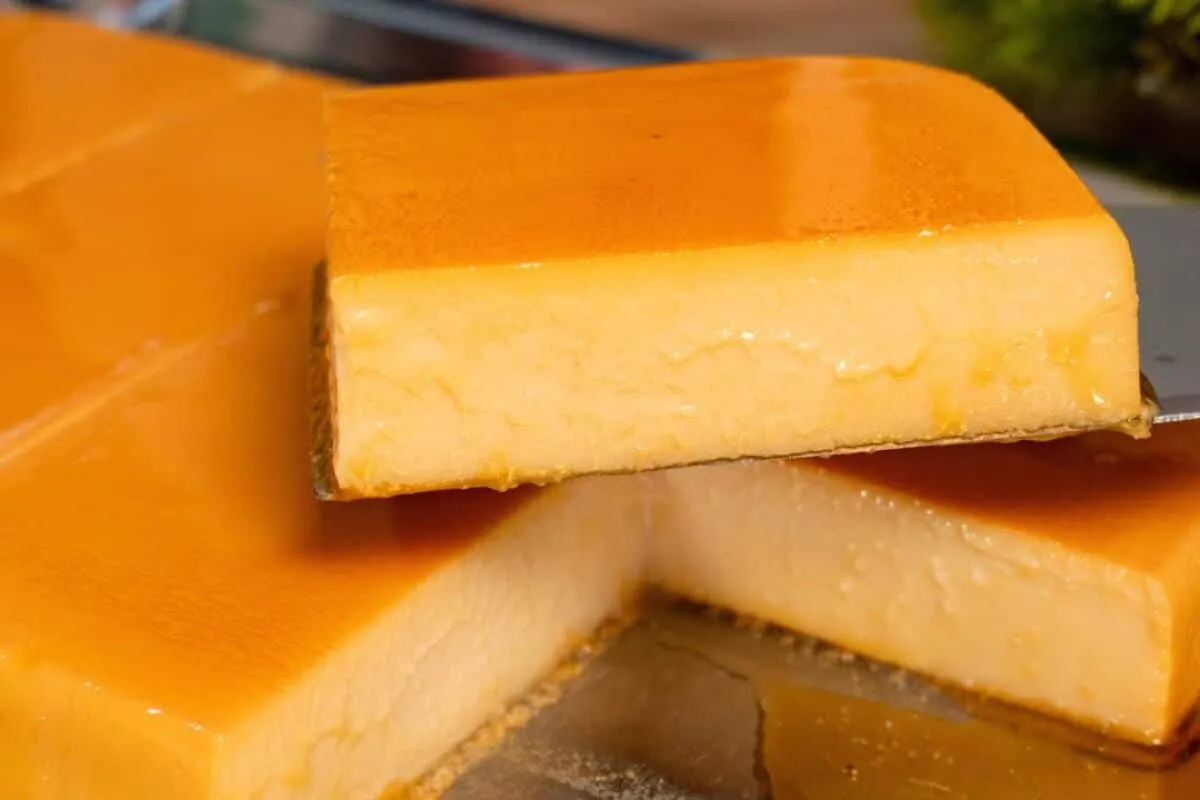 Pudim de 2 ingredientes delicioso feito sem ovos e sem ir ao