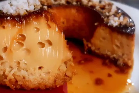 Pudim de 3 ingredientes com sabor e textura surpreendentes