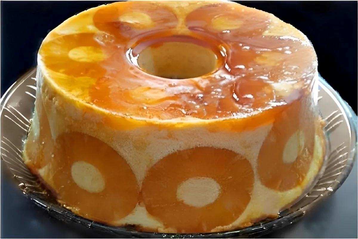 Pudim de abacaxi com a fruta não vai ao forno é só bater os