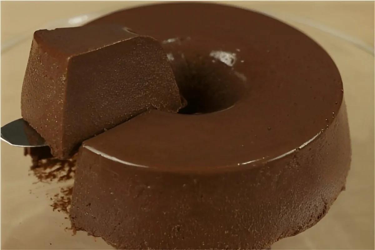 Pudim de chocolate cremoso uma sobremesa perfeita para o seu
