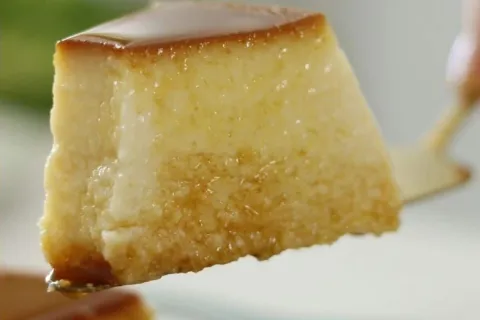 Pudim de coco cremoso que desmancha na boca: você precisa fa
