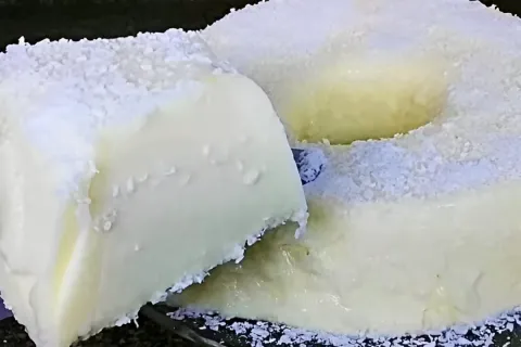 Pudim de coco sem ovos e sem forno é só bater os ingrediente