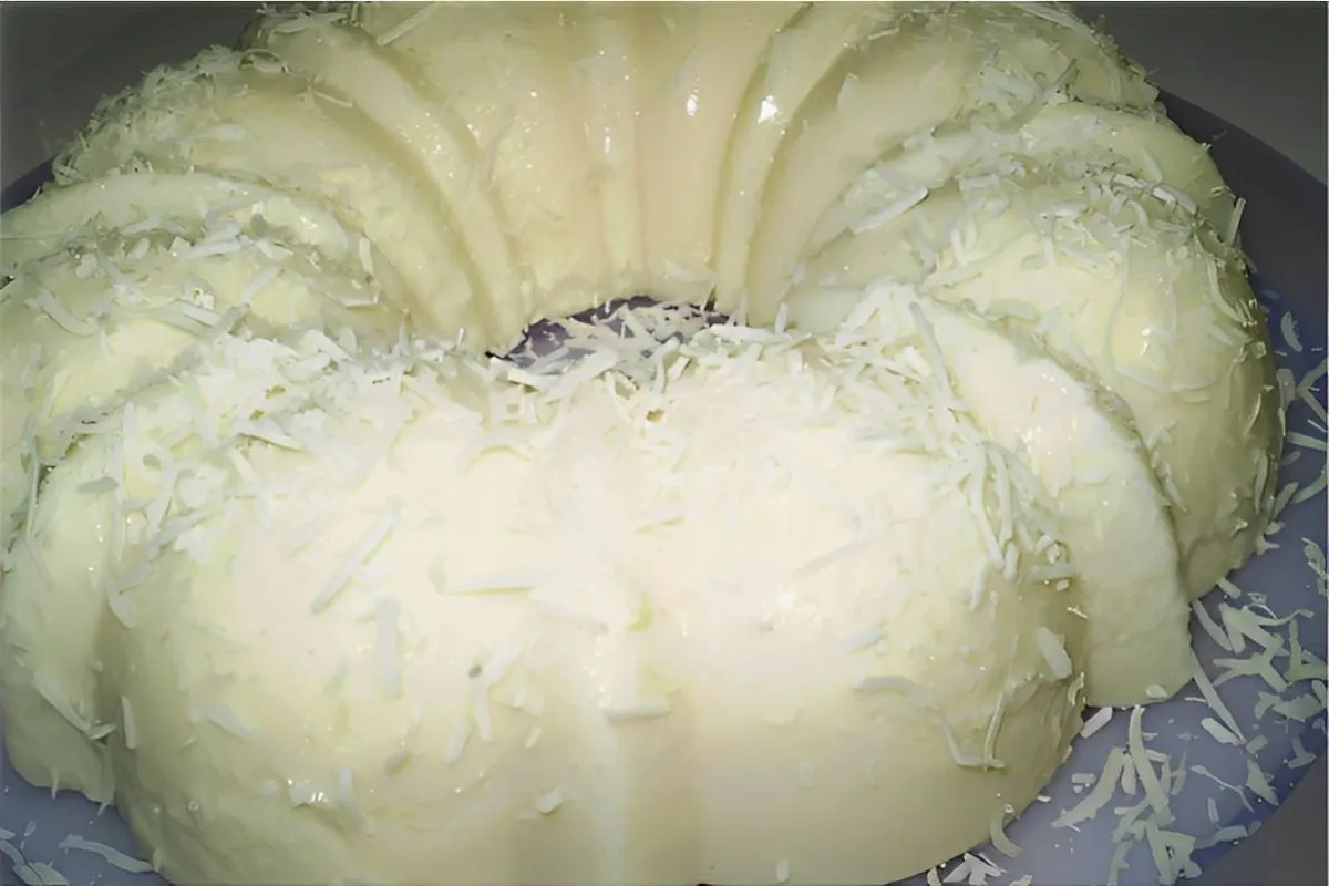 Pudim de coco sem ovos e sem forno é só bater os ingrediente