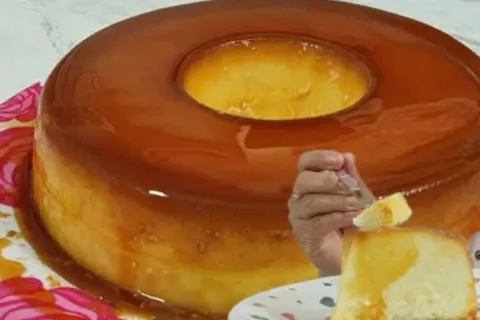 Pudim de coco, uma sobremesa irresistível que fica pronta rá