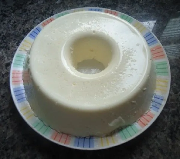 Pudim de Geladeira com Maria Mole