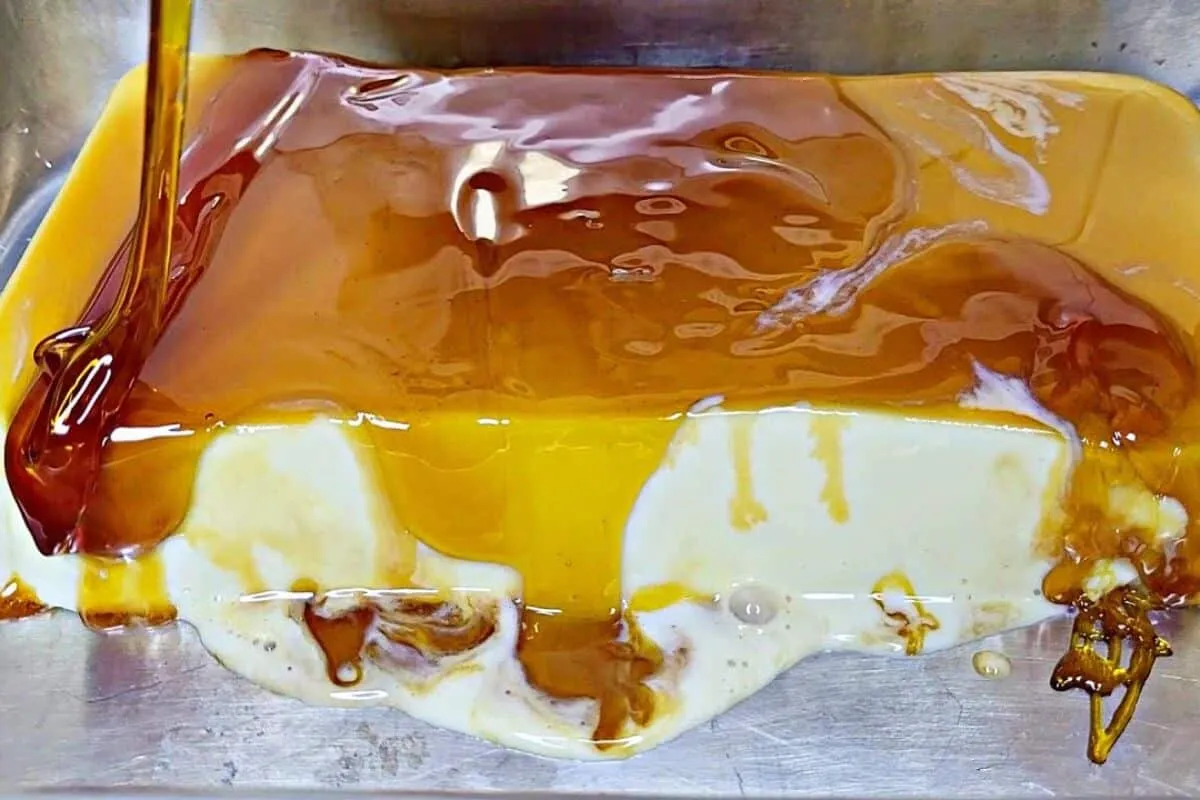 Pudim de geladeira rápido e sem forno, pronto em poucos minu