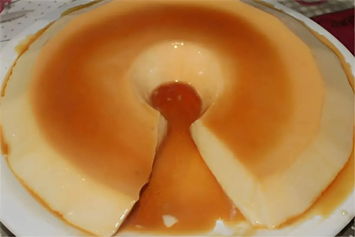 Pudim de geladeira simples e rápido basta bater os ingredien