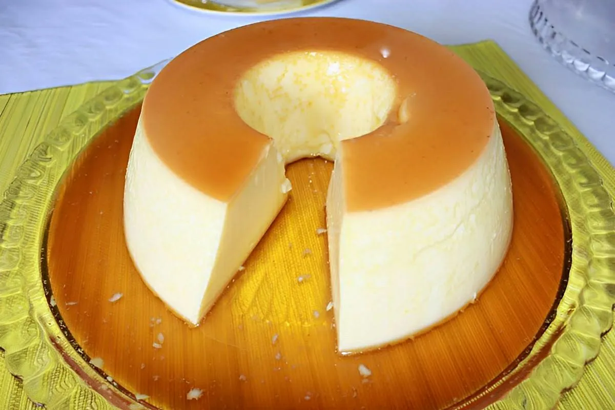 Pudim de leite condensado simples e fácil uma sobremesa que