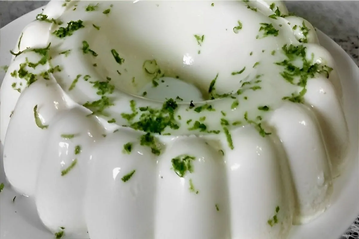 Pudim de limão azedinho sem ovos e sem forno é só bater os i