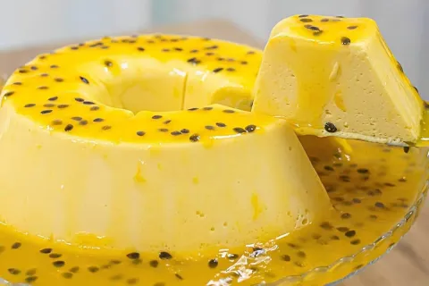 Pudim de maracujá de geladeira delicioso e perfeito para te 