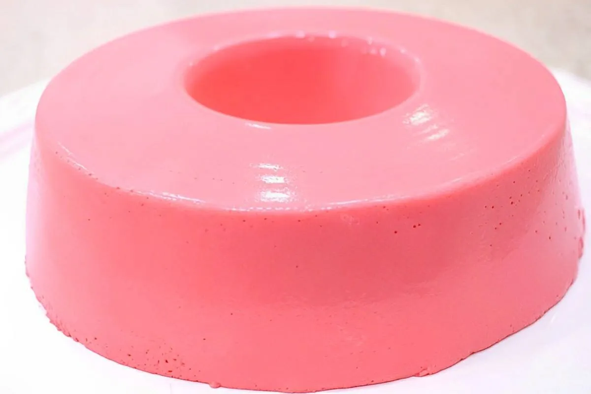 Pudim de morango de liquidificador uma sobremesa prática par