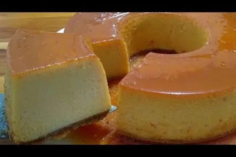 Pudim de paçoca: que fica tão cremoso que desmancha na boca 