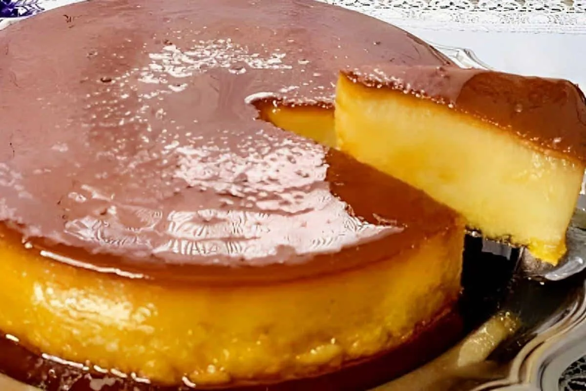 Pudim de padaria com farinha e coco bem consistente delicios