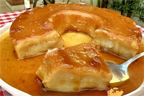 Pudim de pão amanhecido com apenas 3 ingredientes perfeito p